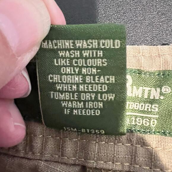 Gander MTN. Cargo Pants Men’s 38x30 Khaki Ripstop Hiking Outdoor Gorpcore Beige - Picture 5 of 10